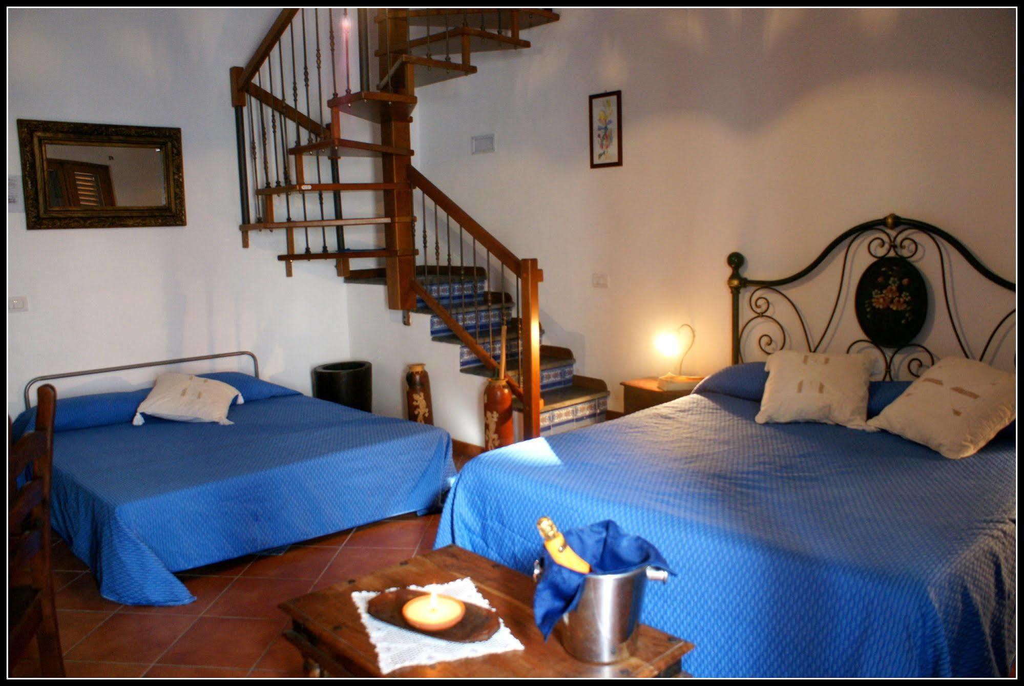 Pedra Residence Stromboli Buitenkant foto